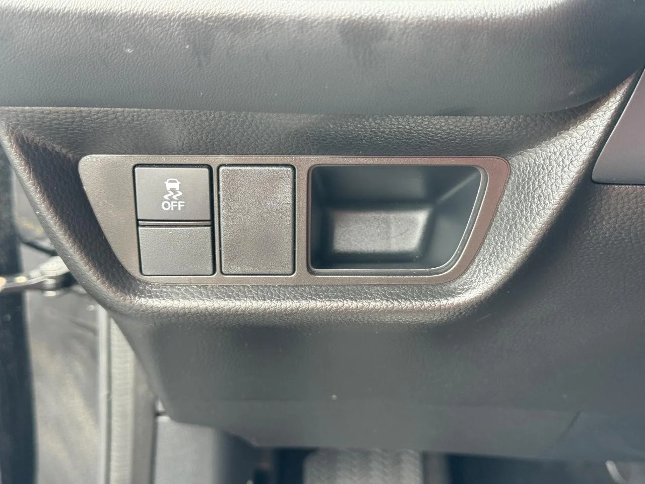 2025 Honda HR-V LX - Photo 22