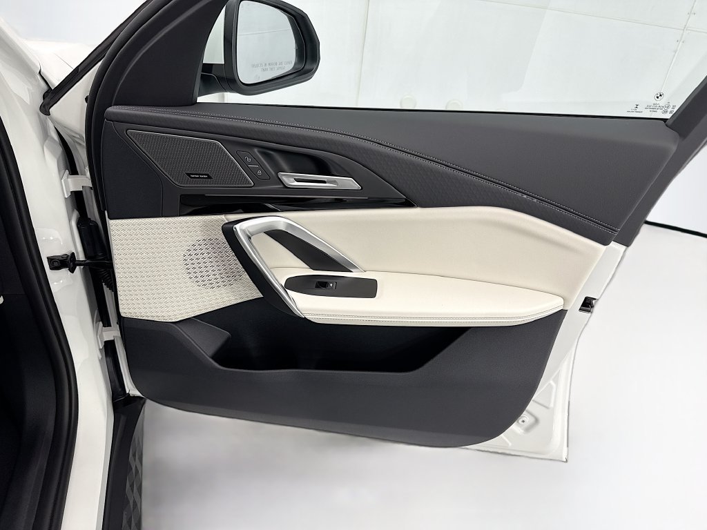 Certified Used 2026 Alpine White BMW xDrive28i image 25