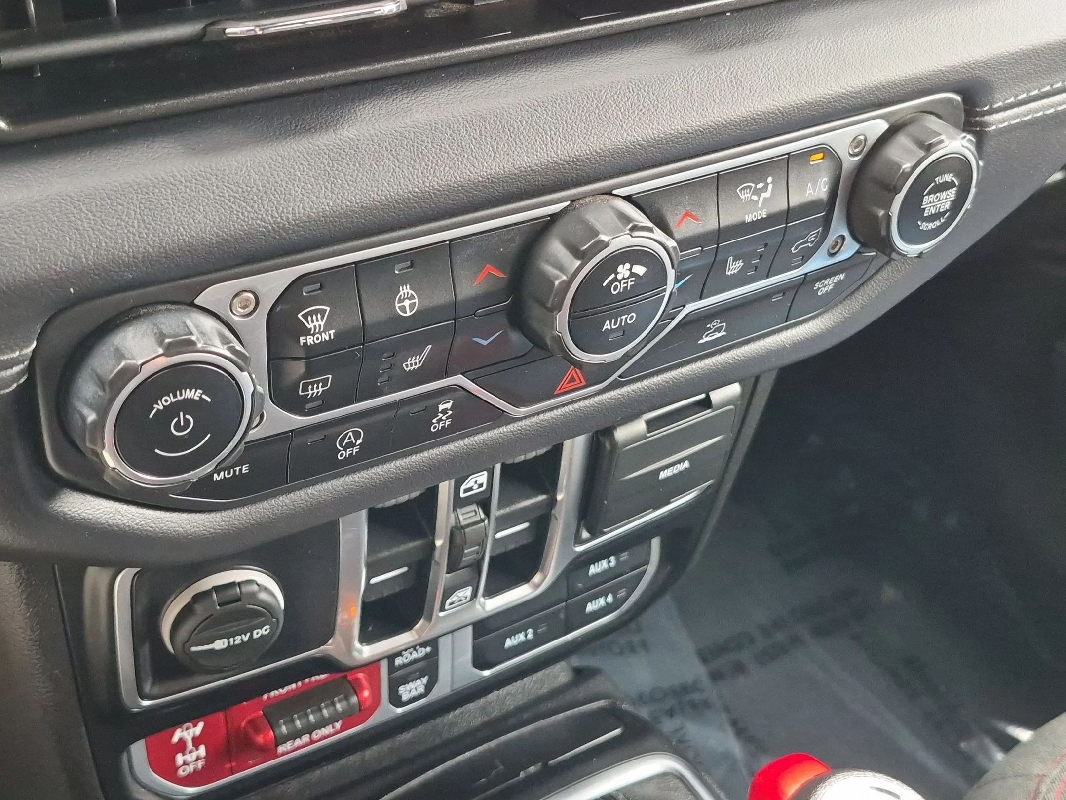 2024 Jeep Wrangler 4-Door Rubicon - Photo 20