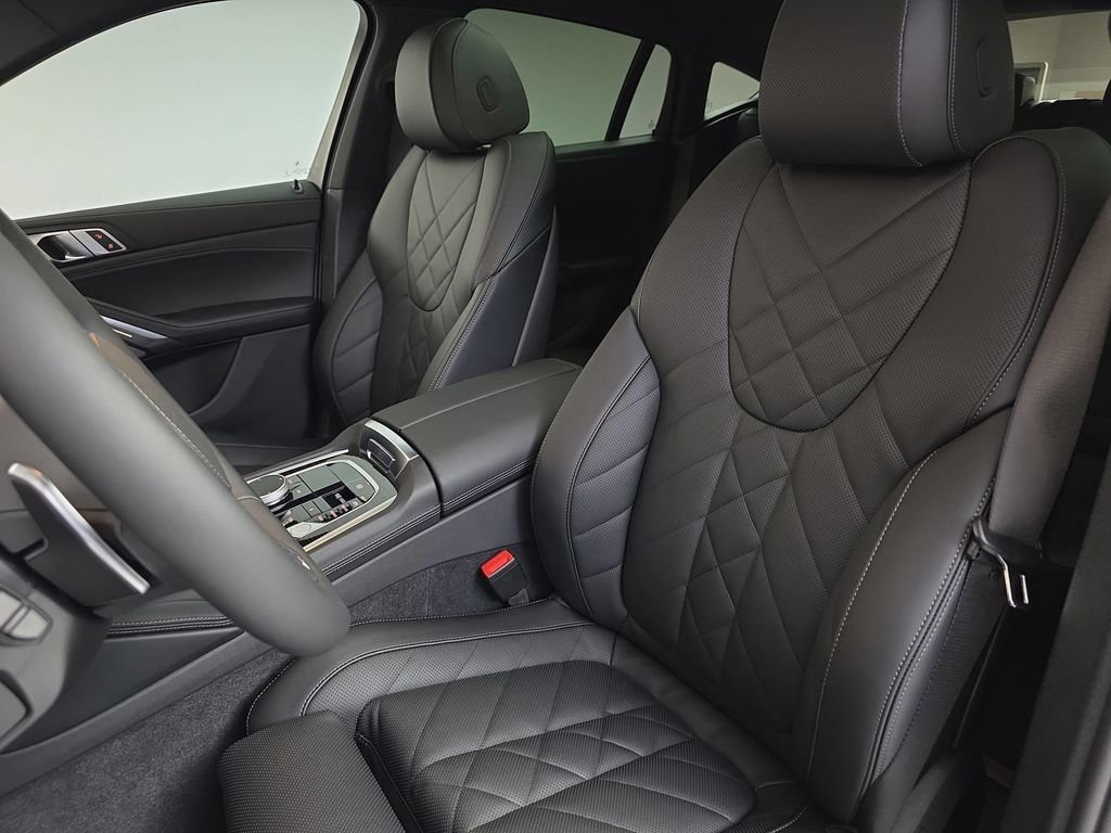 Used 2026 Brooklyn Grey Metallic BMW xDrive40i image 15