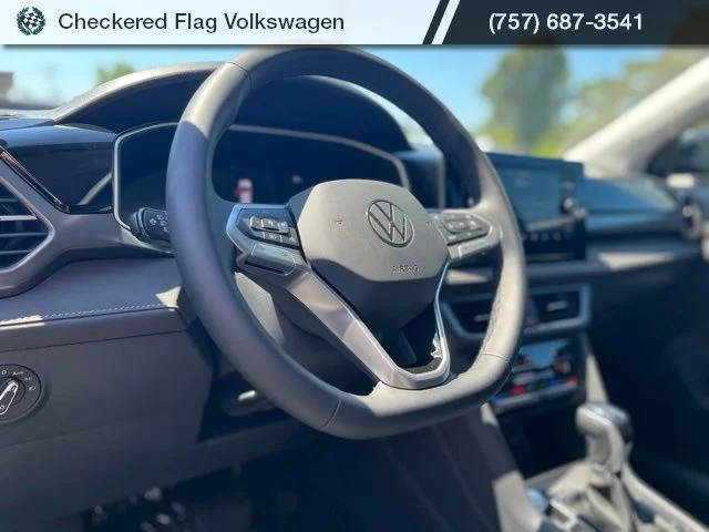 New 2026 Black Volkswagen 1.5T SE Black image 17