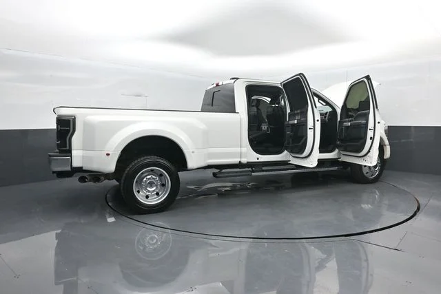 Certified Used 2020 White Metallic Ford Lariat image 43
