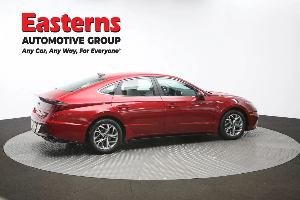 Used 2023 Red Hyundai SEL image 43