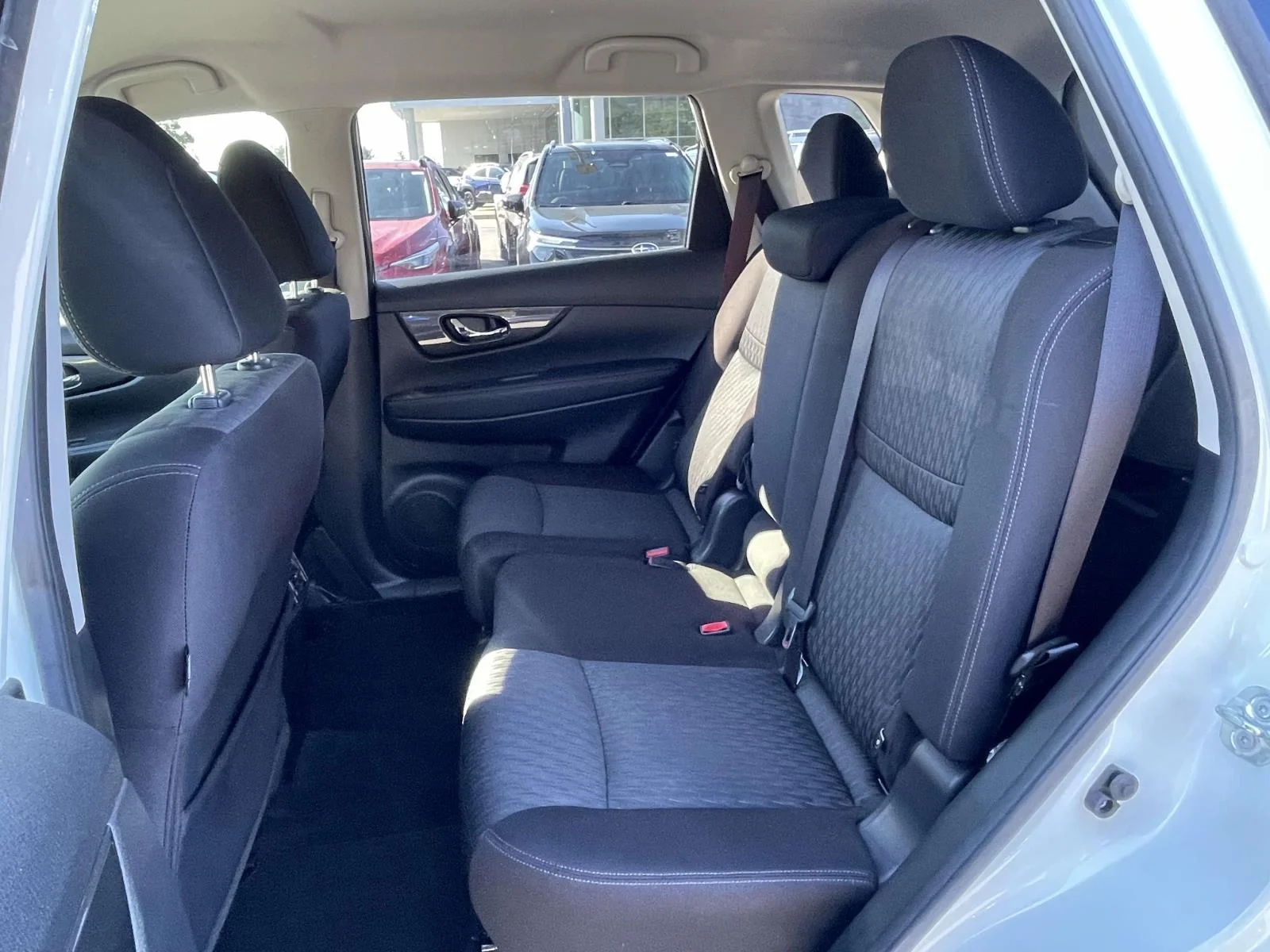 Used 2020 Pearl White Tricoat Nissan SV image 3
