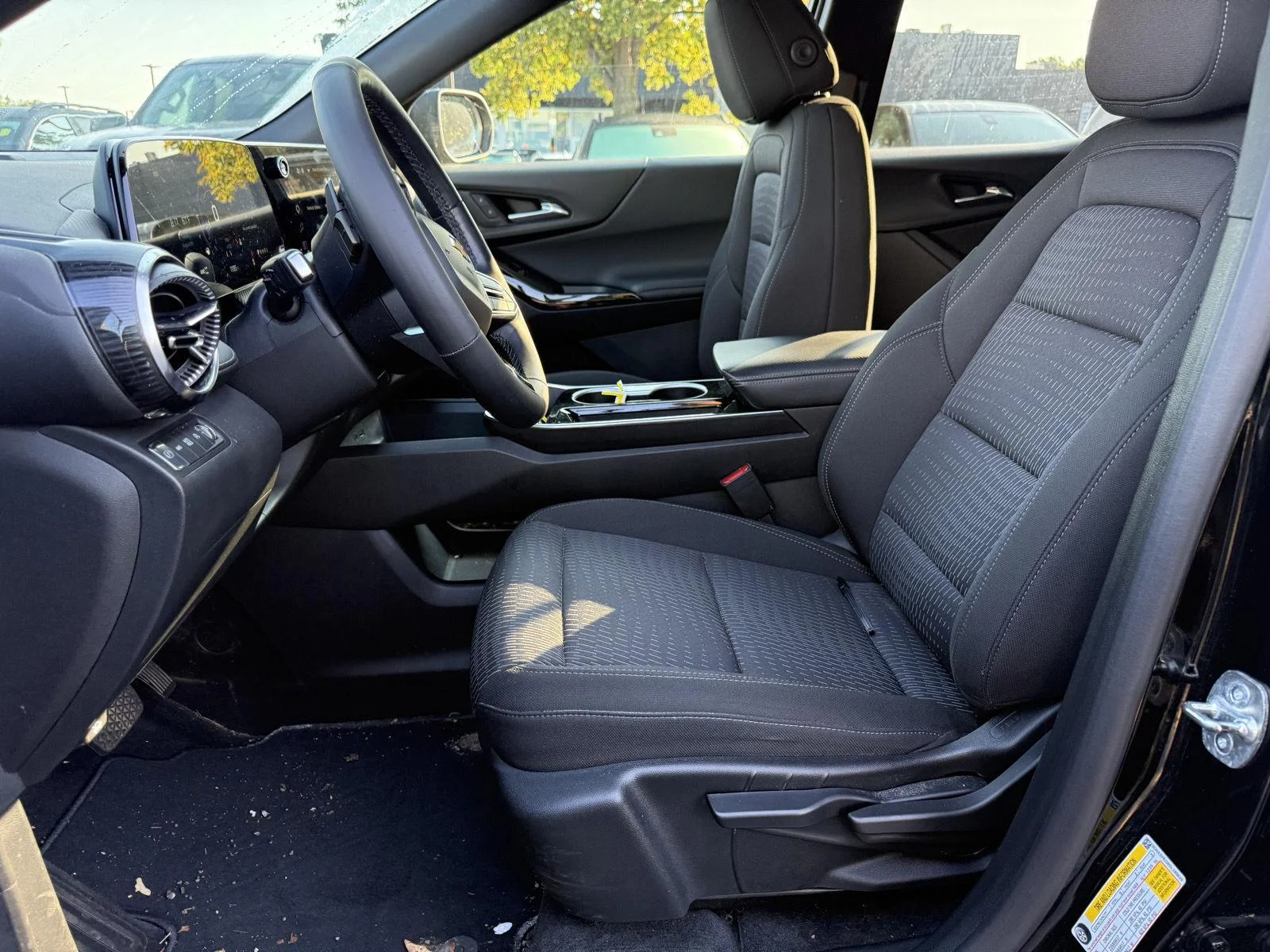 Used 2025 Mosaic Black Metallic Chevrolet LT image 11