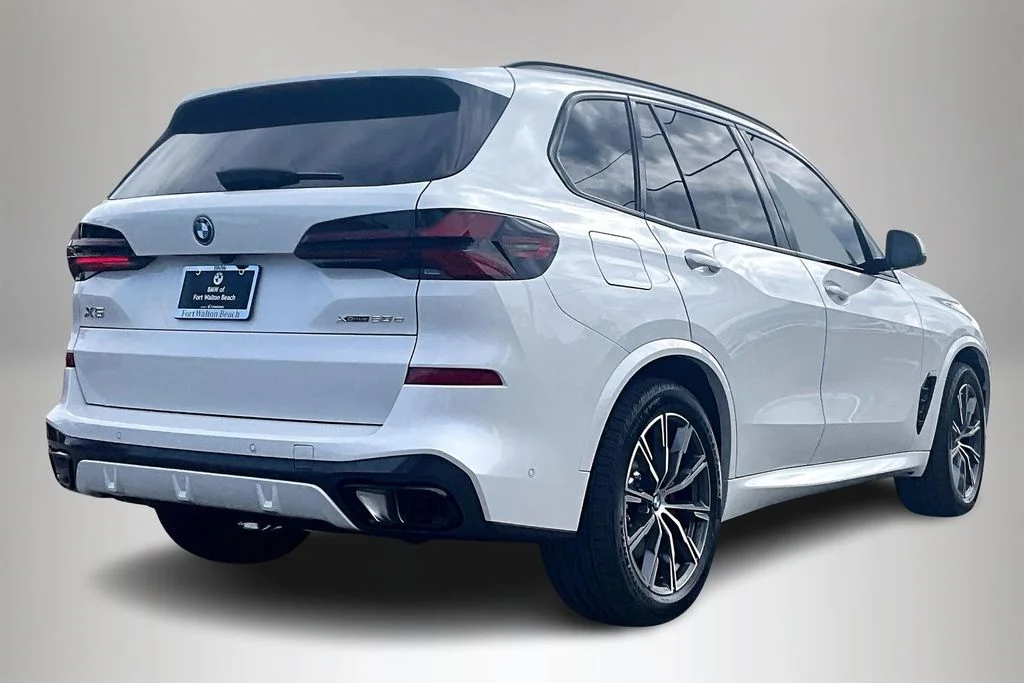 New 2026 BMW X5 xDrive50e 4D Sport Utility