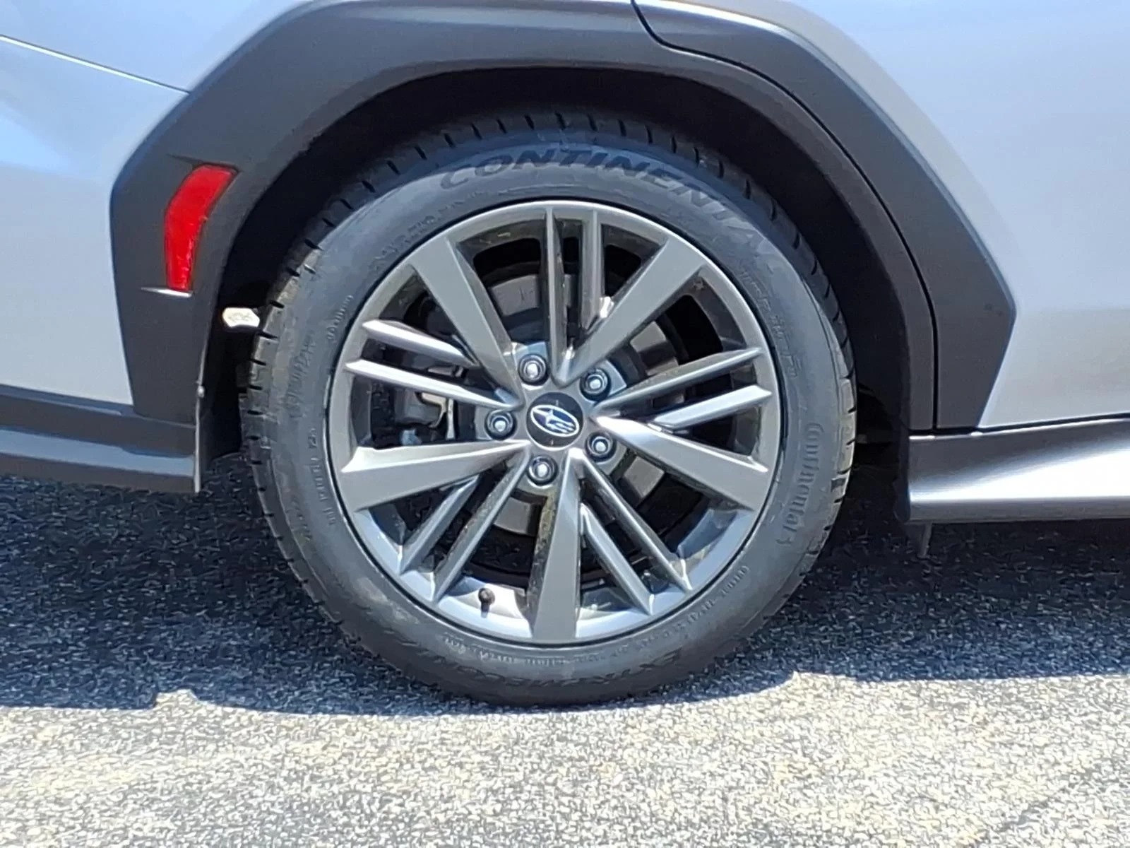 Used 2023 Silver Subaru  image 3