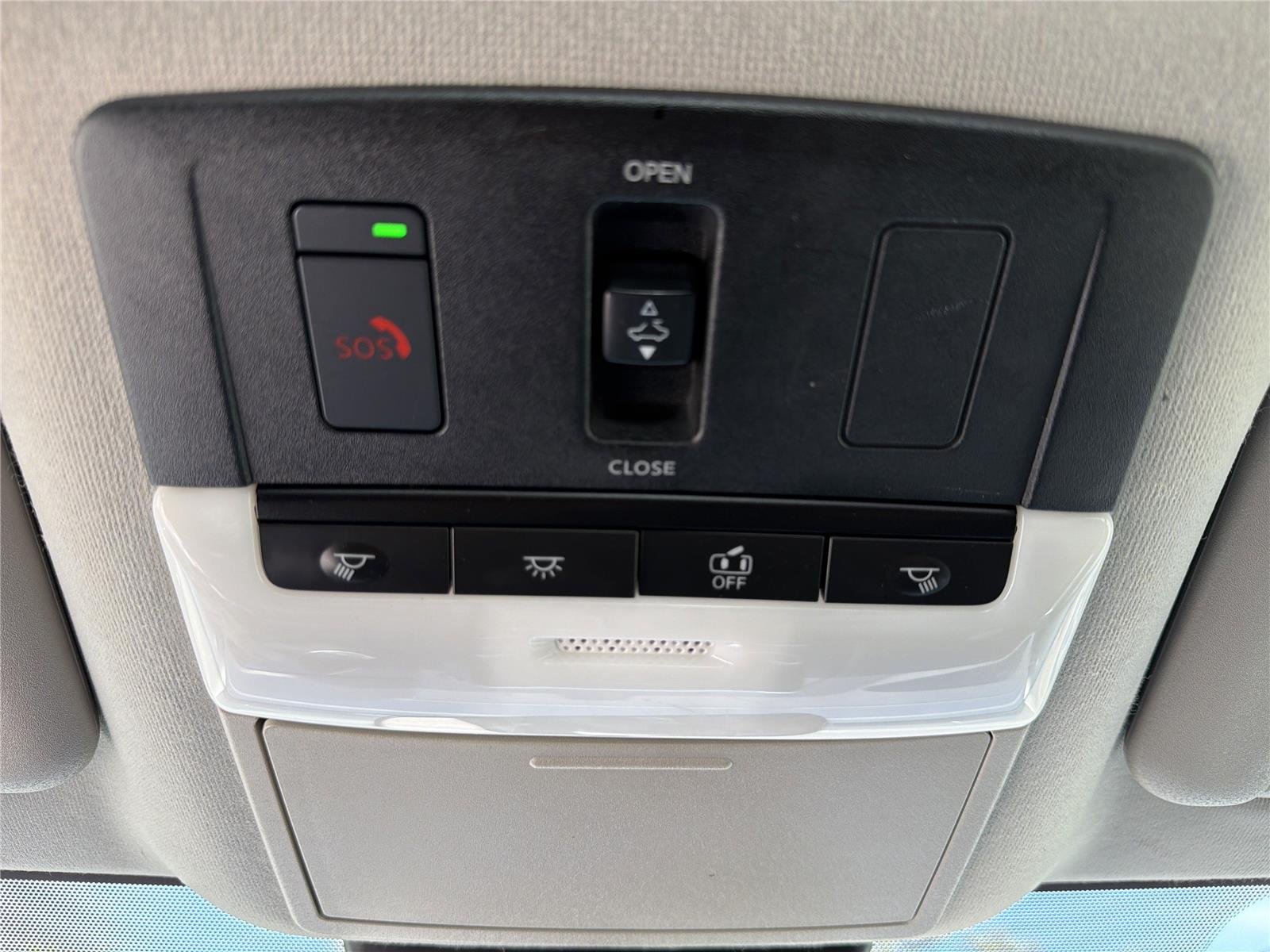 Used 2024 Atlantic Gray Metallic Nissan SR image 19