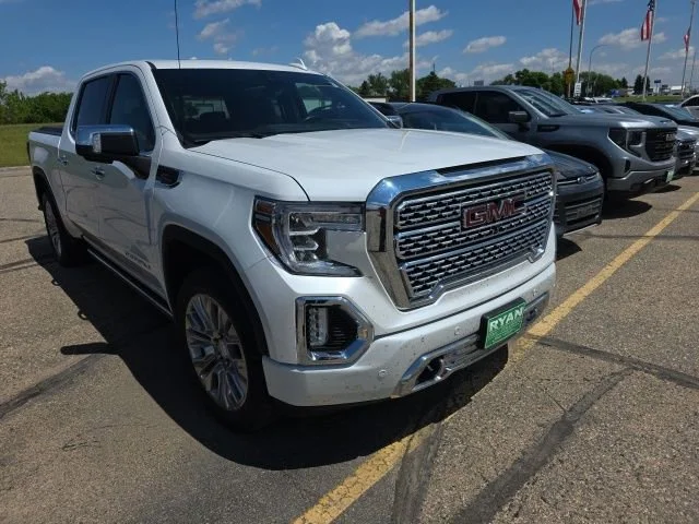 2021 GMC Sierra 4WD Crew Cab Short Box Denali's photo
