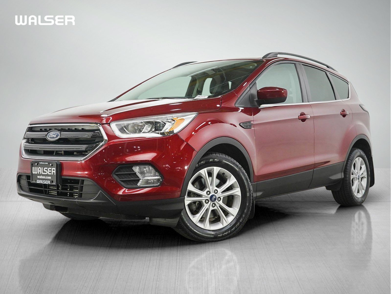 Used 2017 Ruby Red Metallic Ford SE image 1