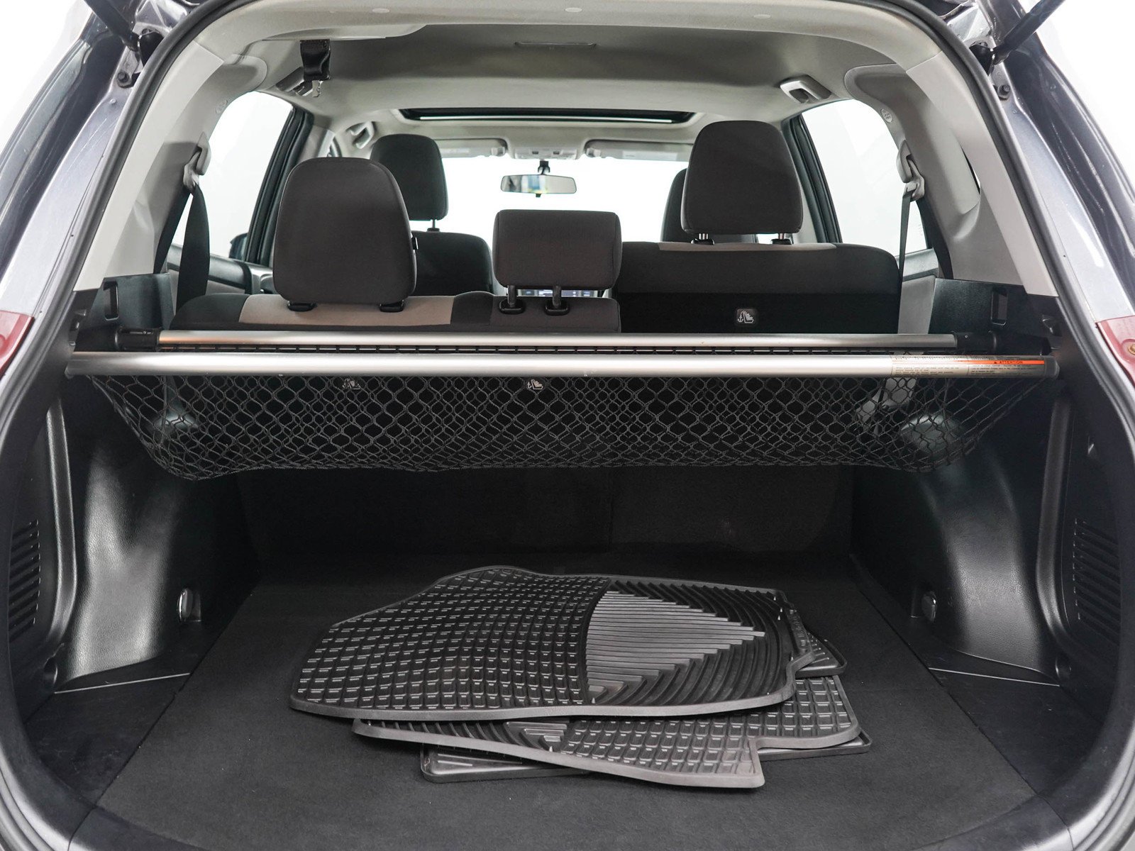 Used 2015 Magnetic Gray Metallic Toyota Xle image 11