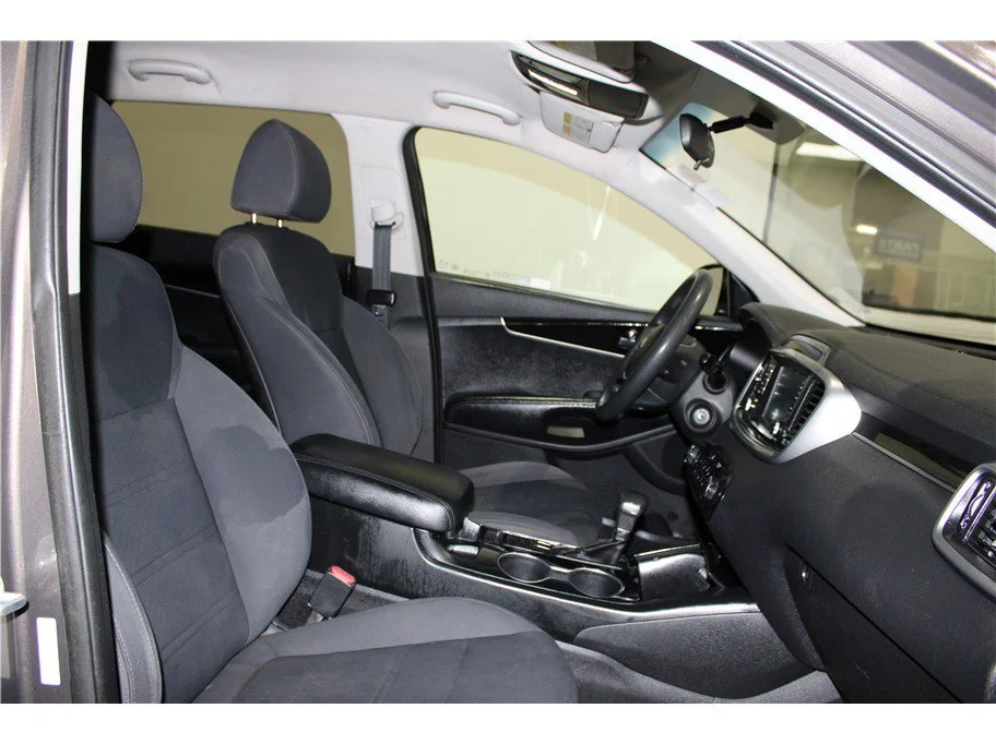 Used 2019 Dragon Brown Kia LX image 26