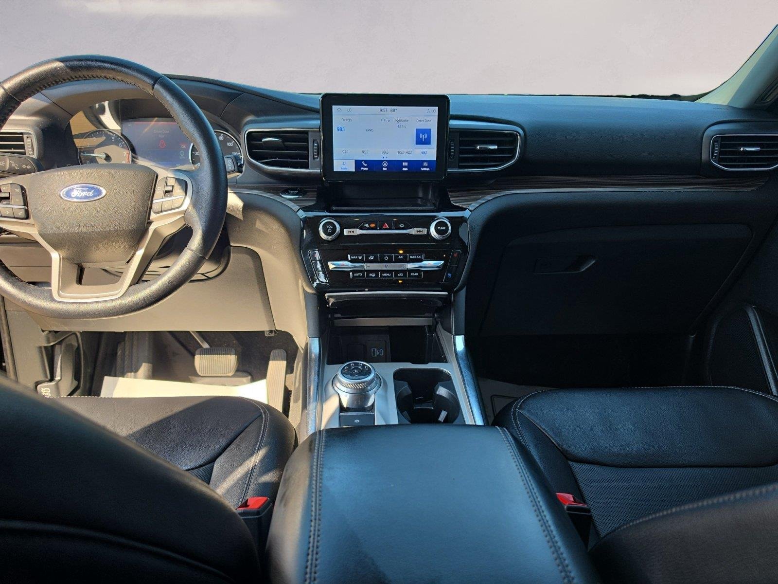 2023 Ford Explorer Limited - Photo 10