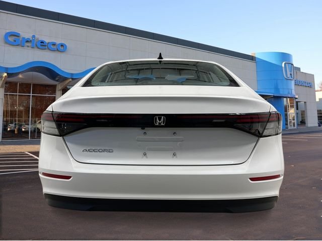 New 2026 Platinum White Pearl Honda SE image 4