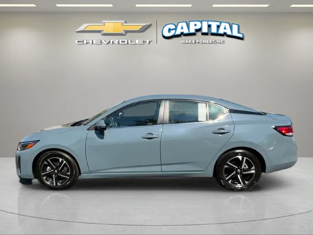 Used 2025  Nissan SV image 2