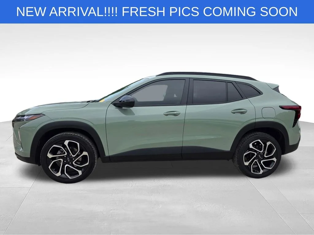 Used 2024 Cacti Green Chevrolet 2RS image 3