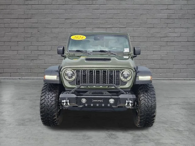 Used 2024 Green Jeep Mojave image 8