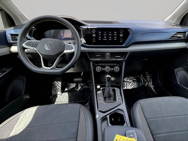 Used 2024 Silver Volkswagen 1.5T SE image 7