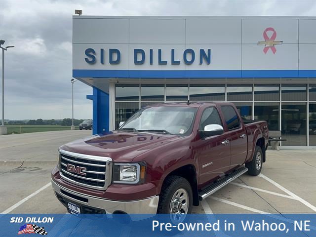 Used 2013 Sonoma Red Metallic GMC SL image 1