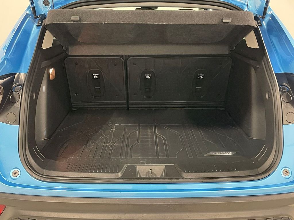 Used 2025 Blue Chevrolet LT image 5