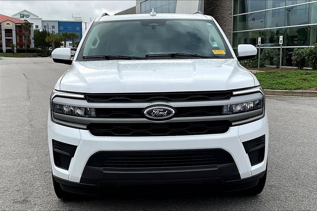 Certified Used 2024 Oxford White Ford XLT image 2