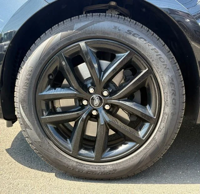 Certified Used 2026 Black Land Rover Dynamic SE image 4