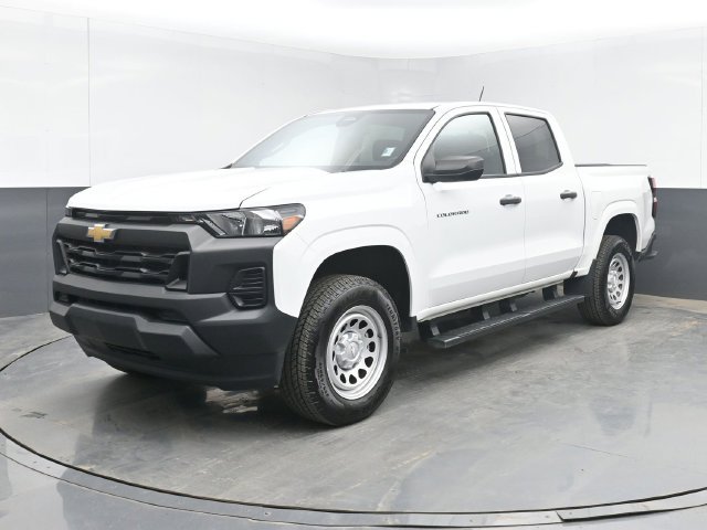 Used 2025 White Chevrolet Work Truck image 9