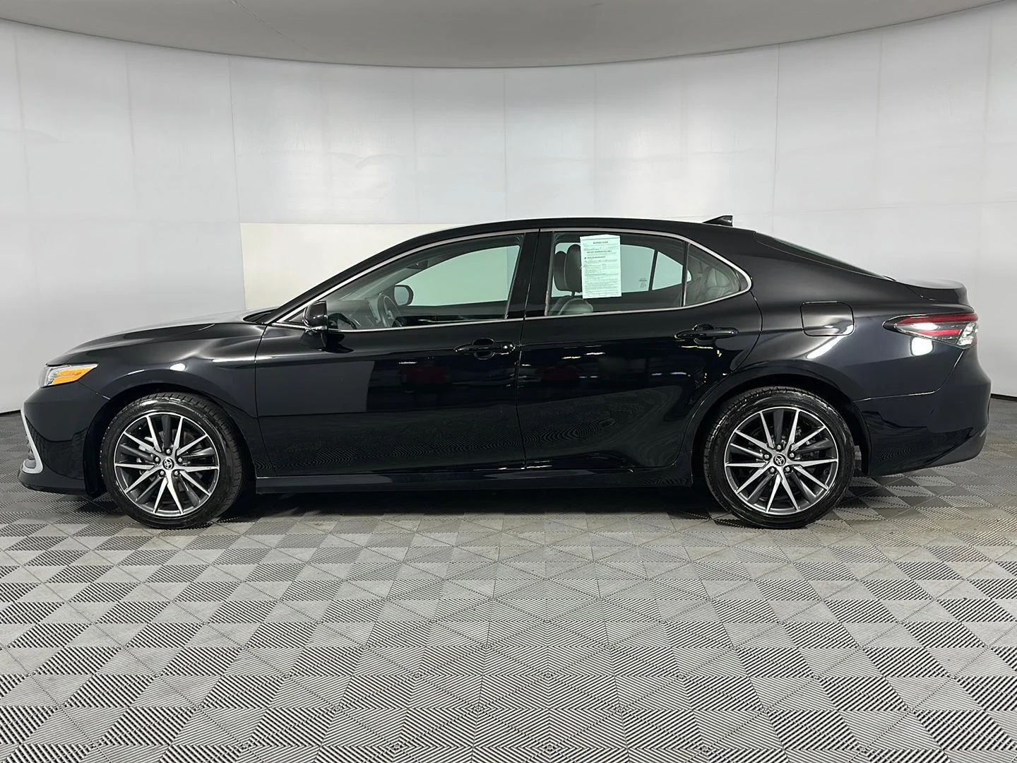 Used 2023 Midnight Black Metallic Toyota XLE image 4
