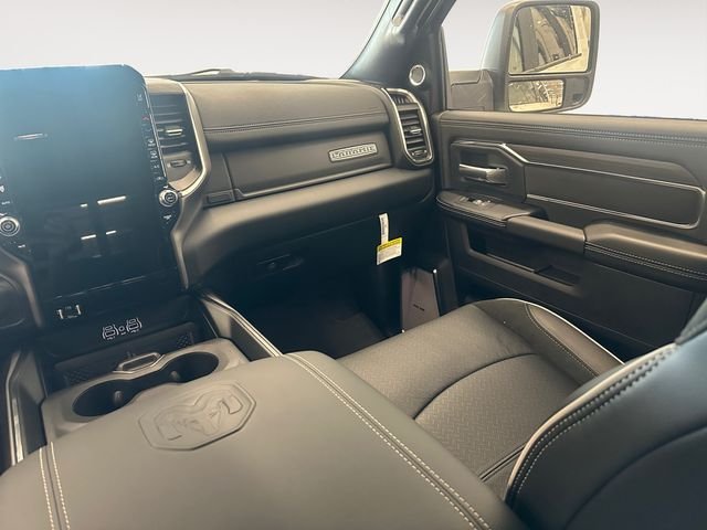 New 2026 Bright White Clear-Coat Exterior Paint RAM Laramie image 11