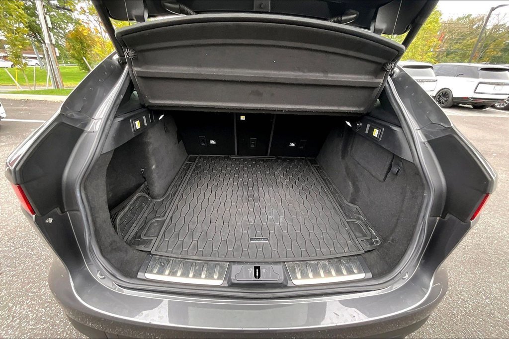 Used 2019 Gray Jaguar 25t Prestige image 29