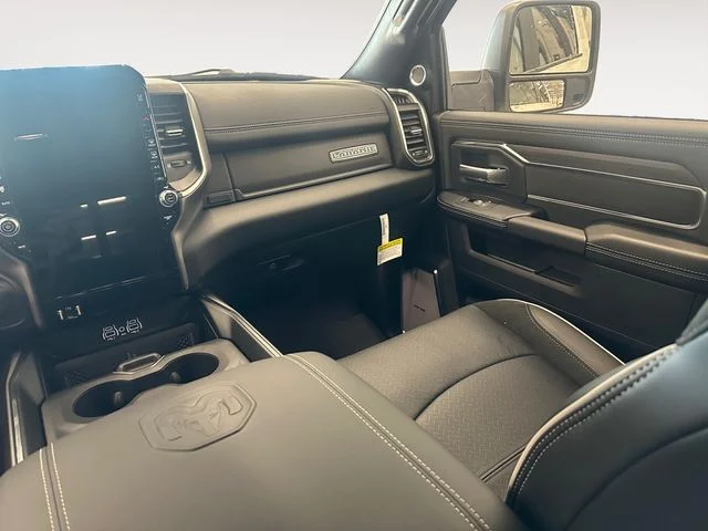 New 2026 Bright White Clear-Coat Exterior Paint RAM Laramie image 11