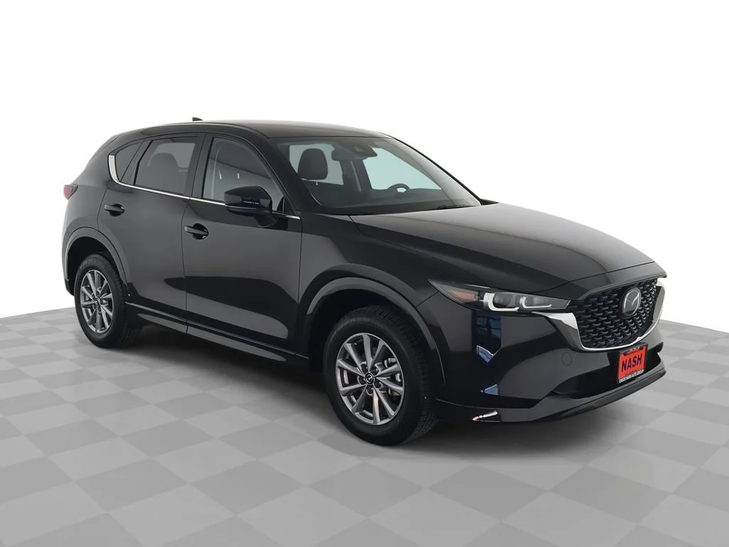 2025 Mazda CX-5 S Preferred package Auto AWD's photo