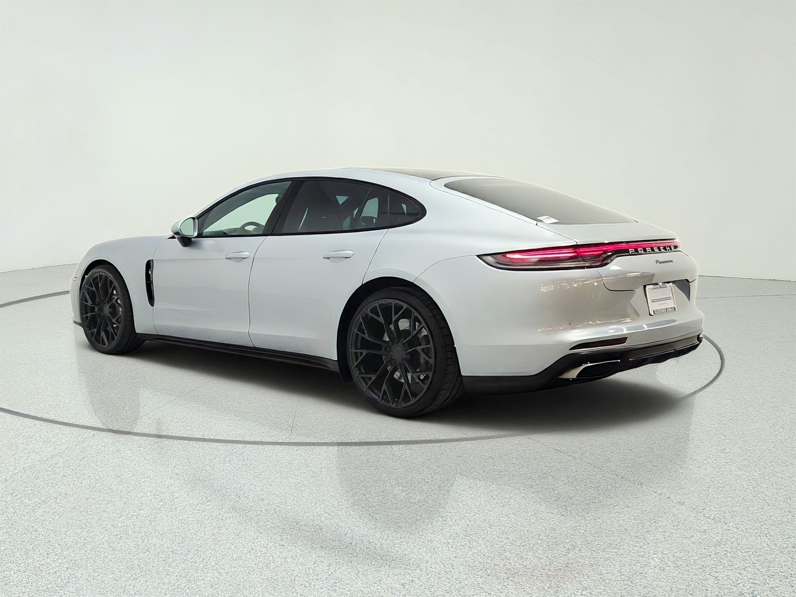Used 2021 Dolomite Silver Metallic Porsche  image 7