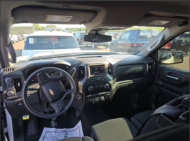 Used 2024 White Chevrolet Custom image 12