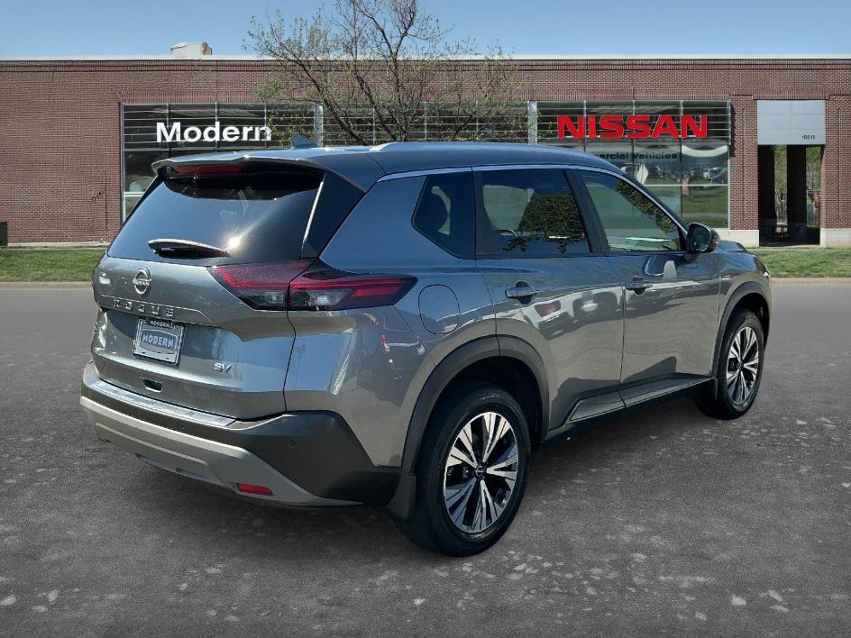 Certified Used 2023 Gun Metallic Nissan SV image 4