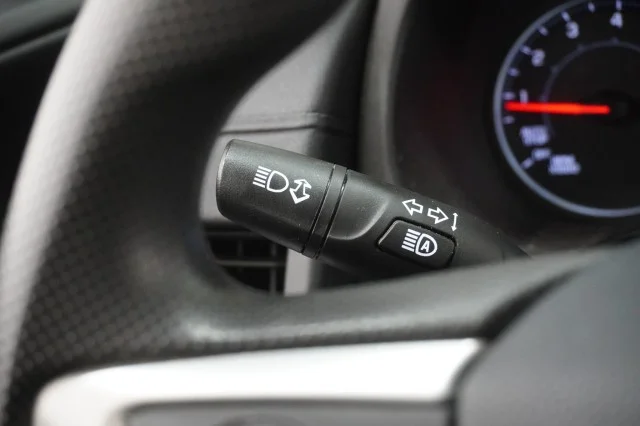 Used 2024  GMC SLE image 17