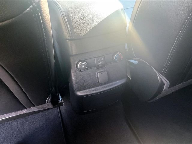 Used 2018 Red Ford XLT image 31