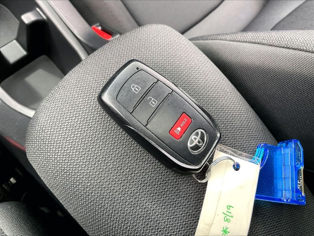 Used 2024 Wind Chill Pearl Toyota LE image 28