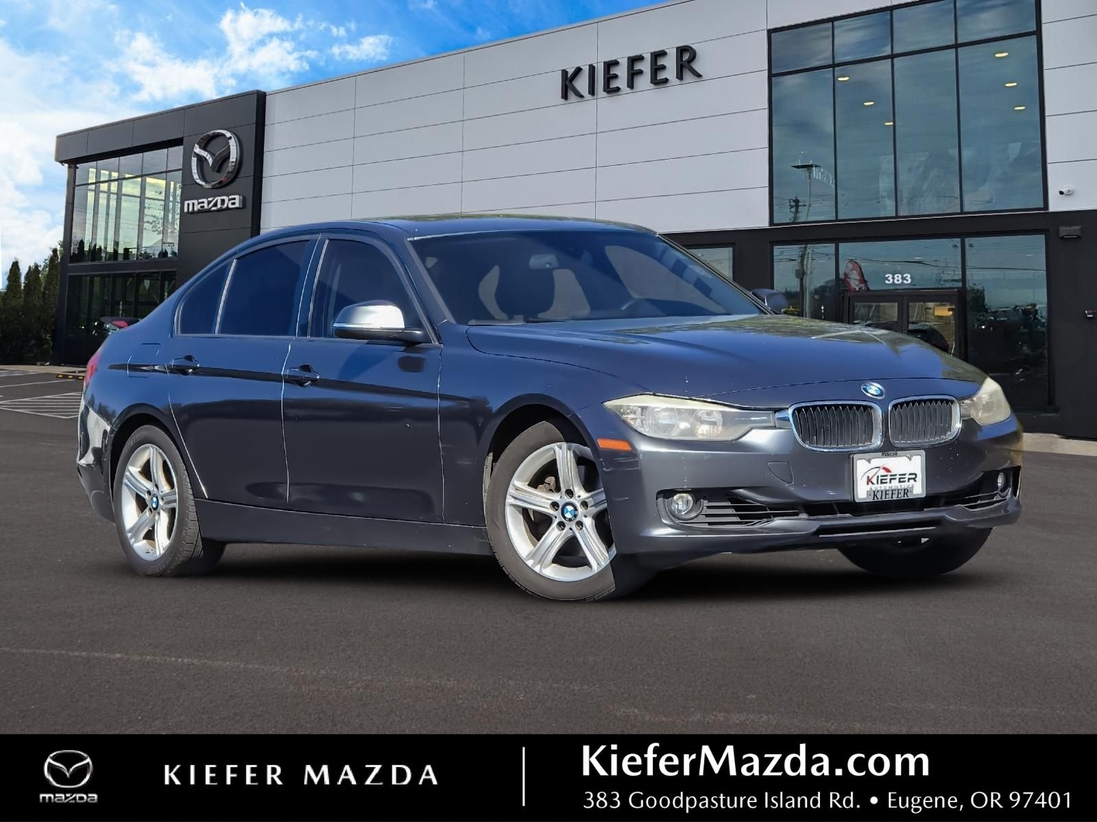 2014 BMW 3 Series 328i Sedan's photo