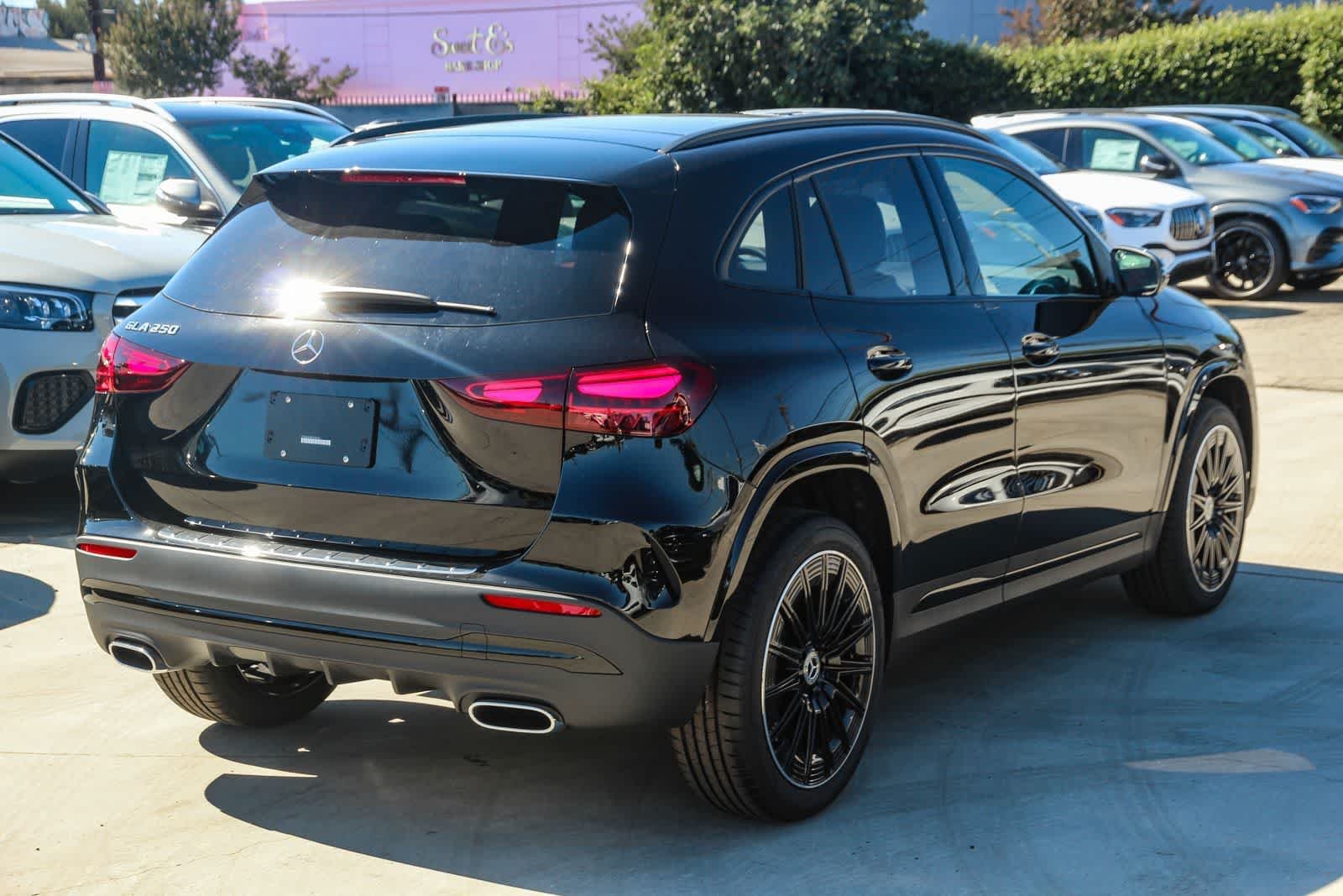 New 2026 Night Black Mercedes-Benz GLA 250 image 4