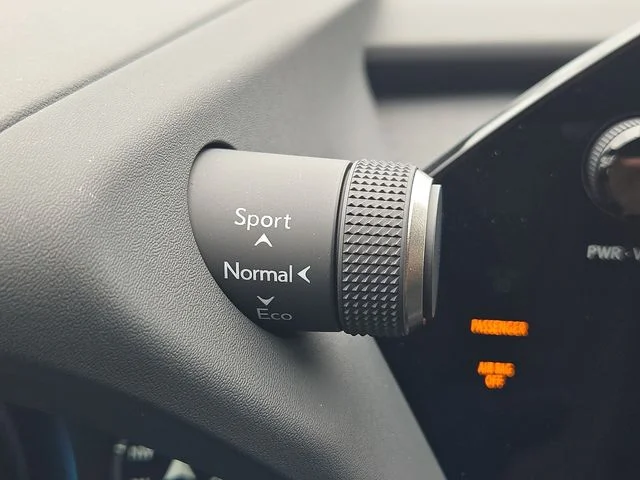 2026 Lexus UX Hybrid 300h Premium - Photo 22