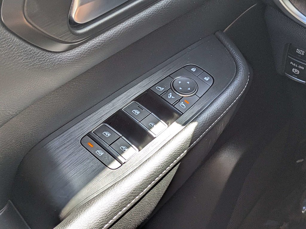 2025 Nissan Armada Platinum - Photo 25