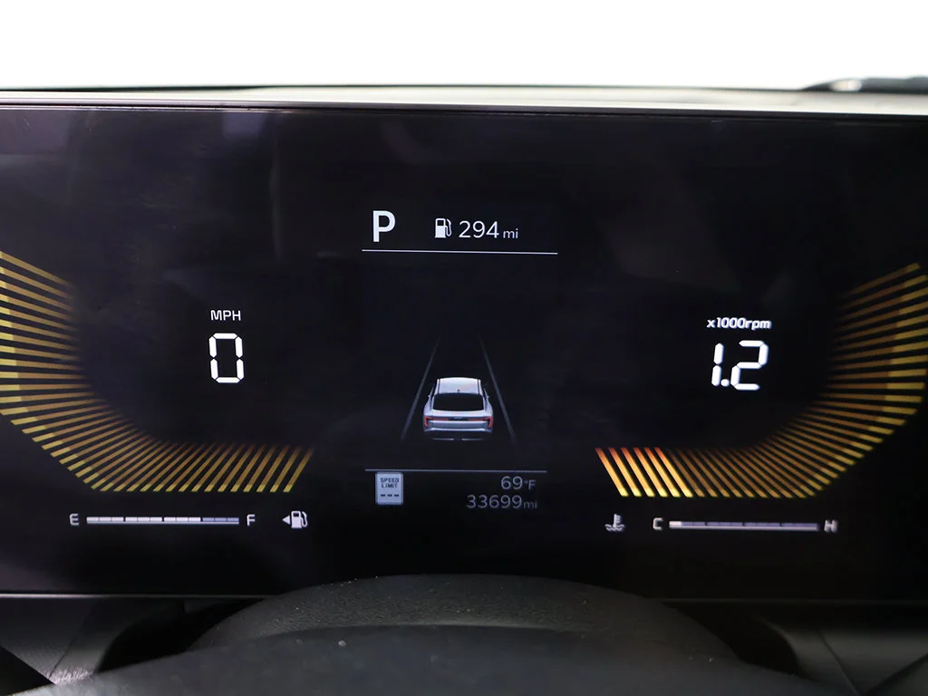 Used 2025 Black Kia LXS image 37