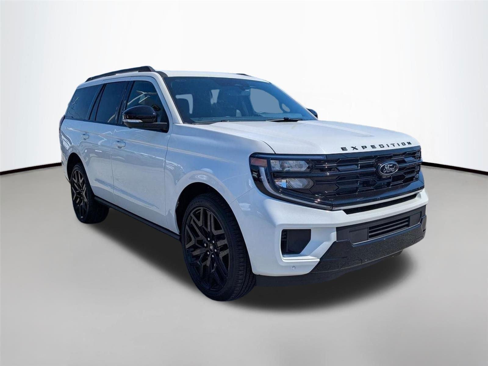 New 2026 Star White Metallic Tri-Coat Ford Platinum® image 3