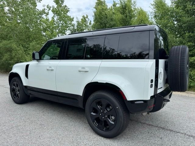 New 2026 Fuji White Land Rover X-Dynamic SE image 7