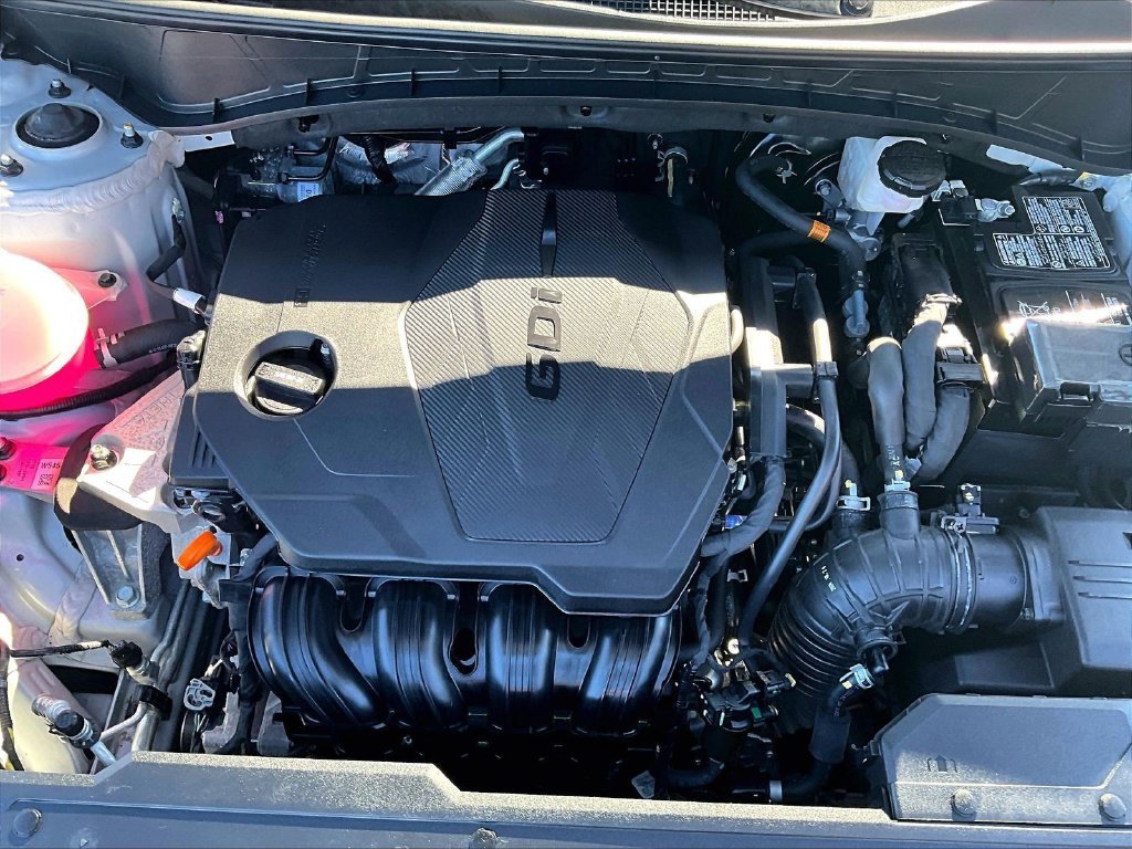 Used 2025 Silver Hyundai SE image 36