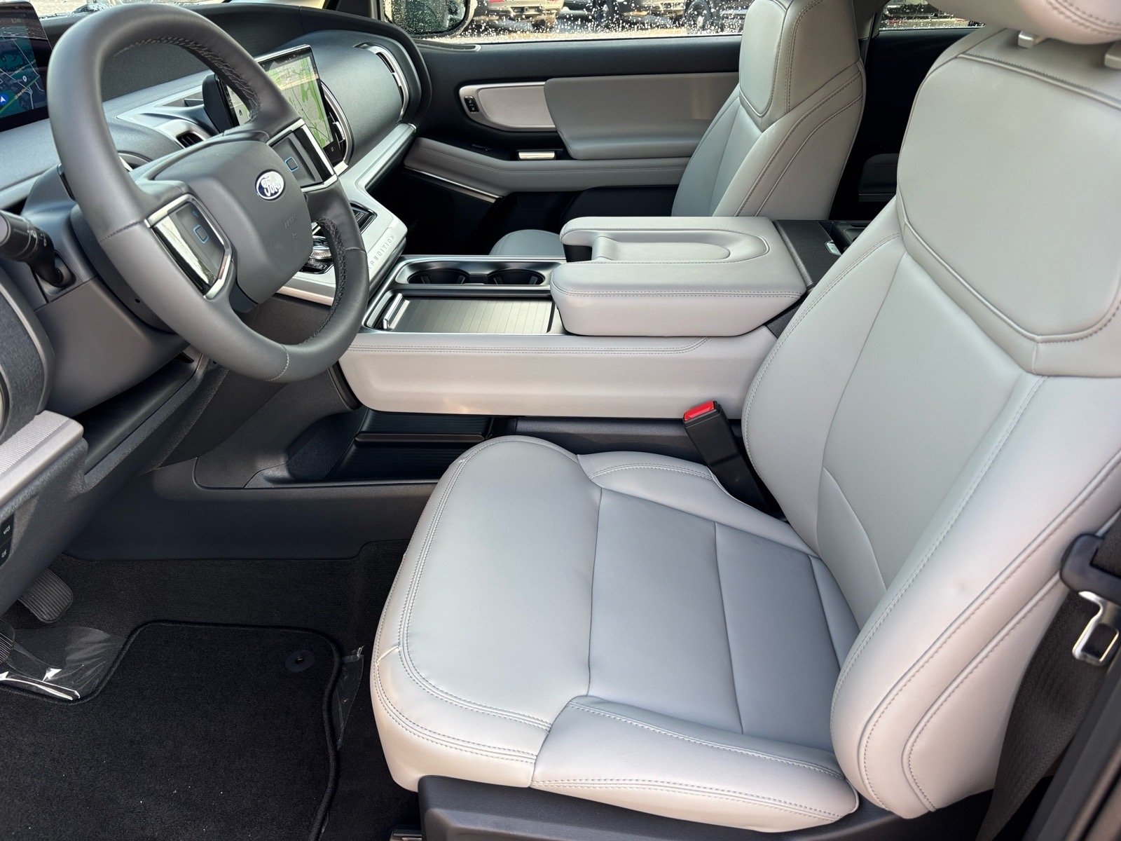 New 2027 Dark Matter Gray Metallic Ford MAX Active image 9
