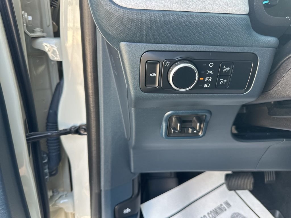 Used 2024 Beige Ford XLT image 13