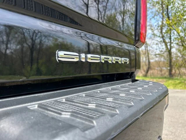 Used 2020 Black GMC Denali image 31