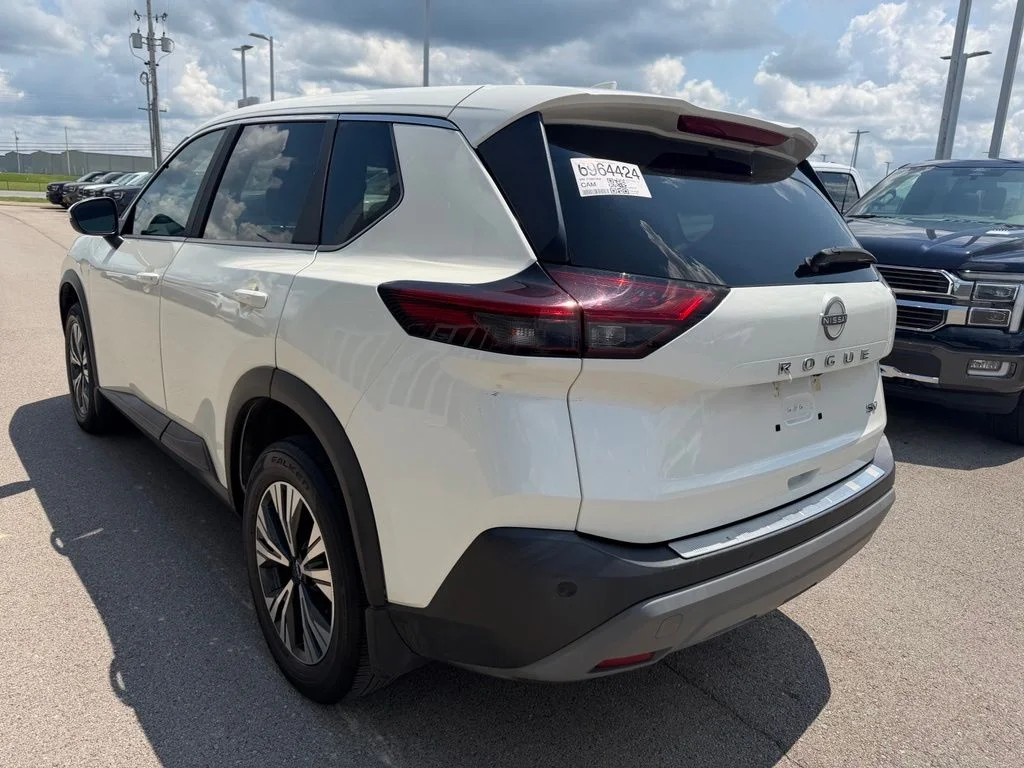 Used 2023 White Nissan SV image 22